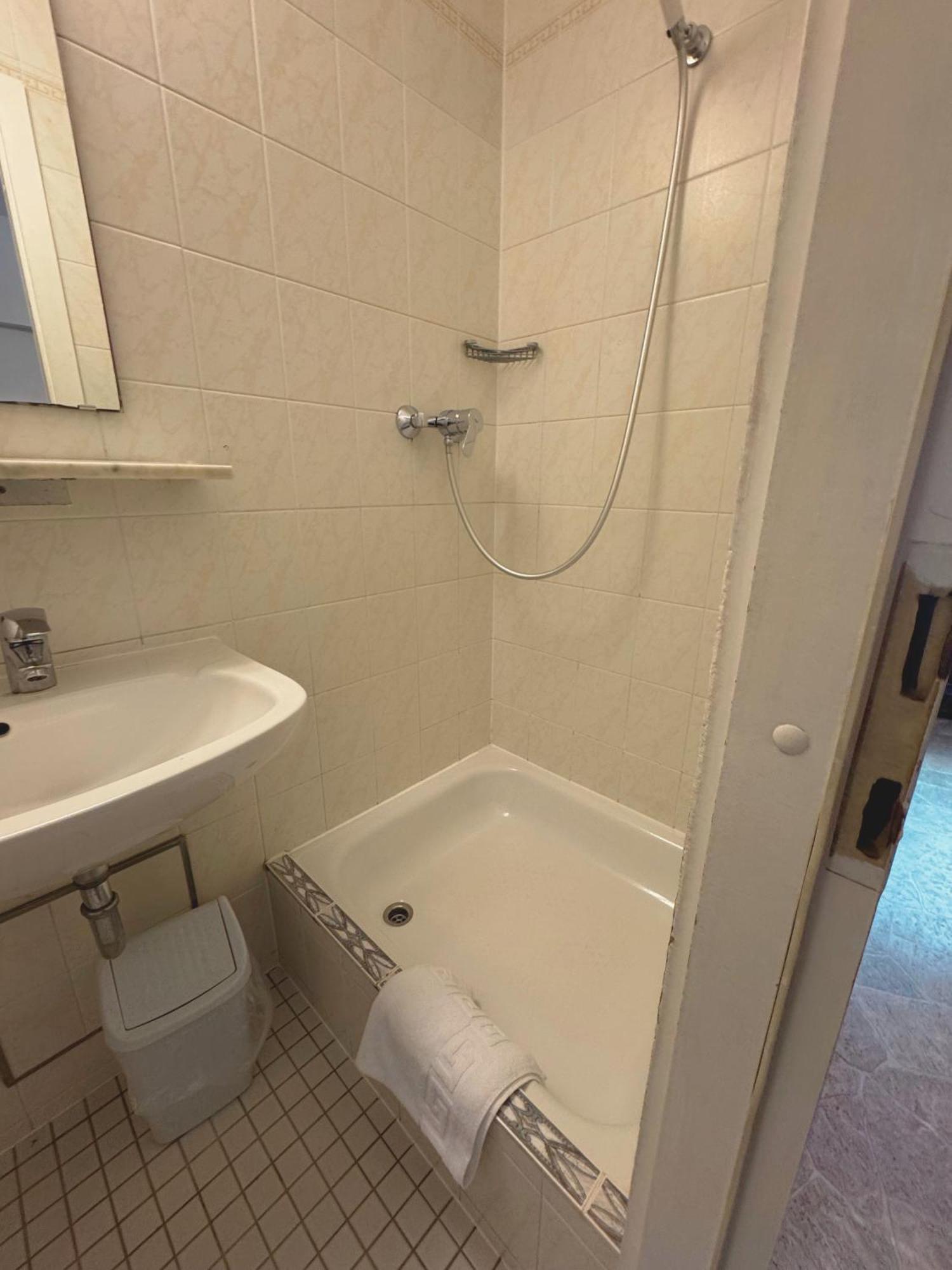 Hostel Heinzelmaennchen Cologne Luaran gambar