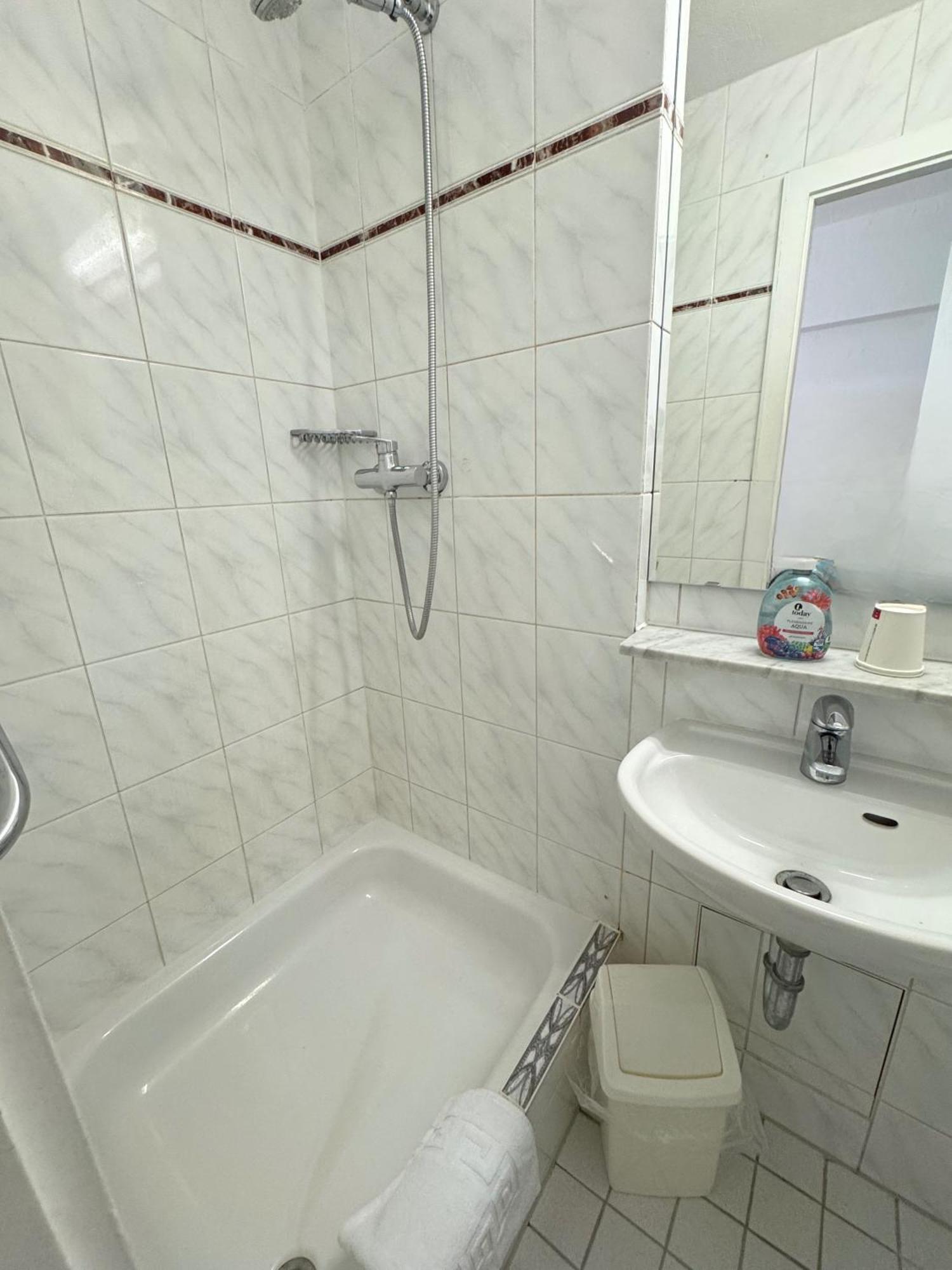 Hostel Heinzelmaennchen Cologne Luaran gambar
